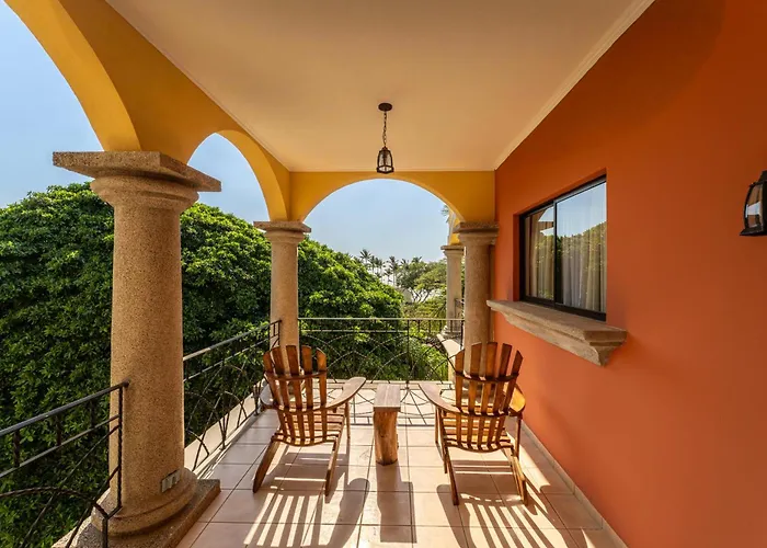 Sunrise 4-beautiful 3br Penthouse *